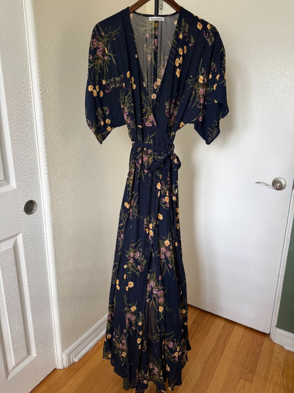 Reformation Winslow Dress Mademoiselle - Navy Wildflower Floral